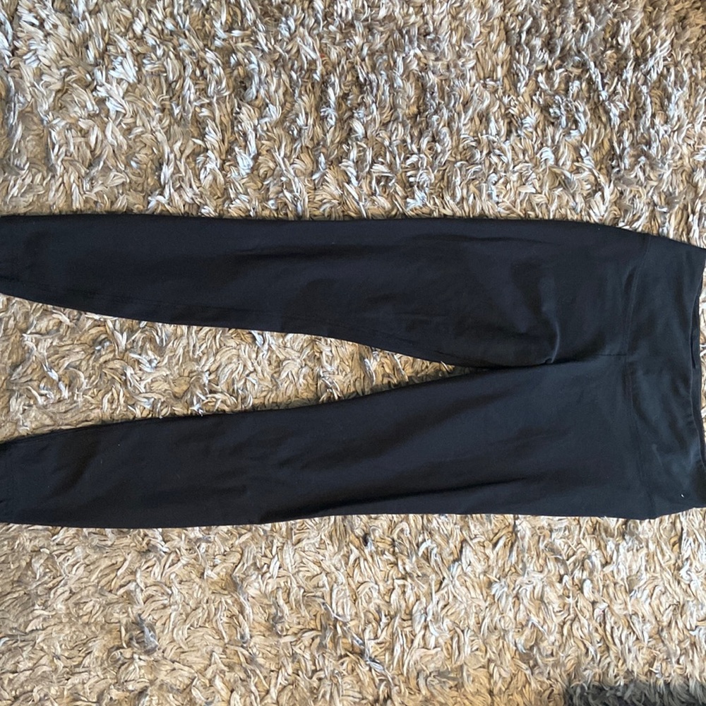 2 pairs of Nike leggings